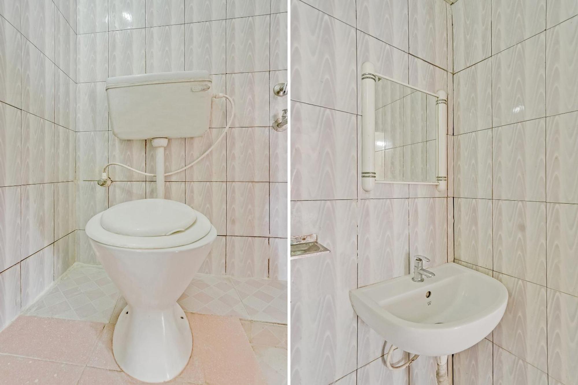 Oyo Flagship 9009 Tc Guest House บูบันเนสชวาร์ ภายนอก รูปภาพ